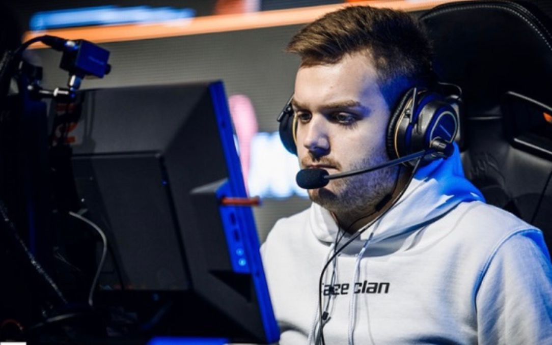 JD Gaming 发布了 Xun 的新年祝福：祝大家在新的一年里好运连连，财源广进！