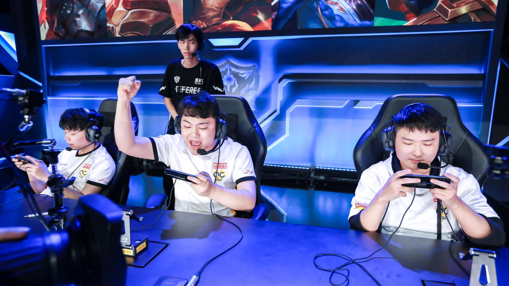 KPL冠军戒指长啥样？现在可以去现场看了！